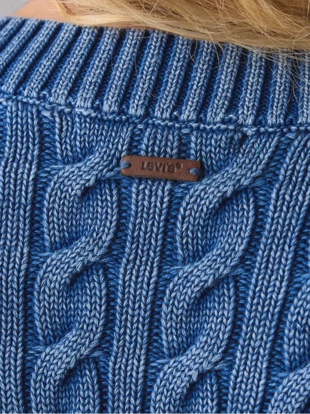 Levi's® Boyfriend Cable Knit Pullover Sweater Size XL - Picture 4 of 8